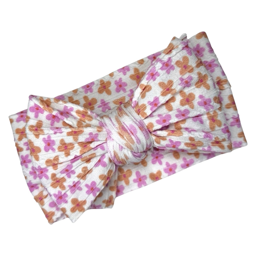 Spring Daisy Larger Cable Knit Bow