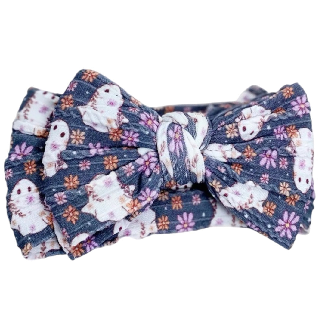 SPOOKY CASPER LARGER CABLE KNIT BOW