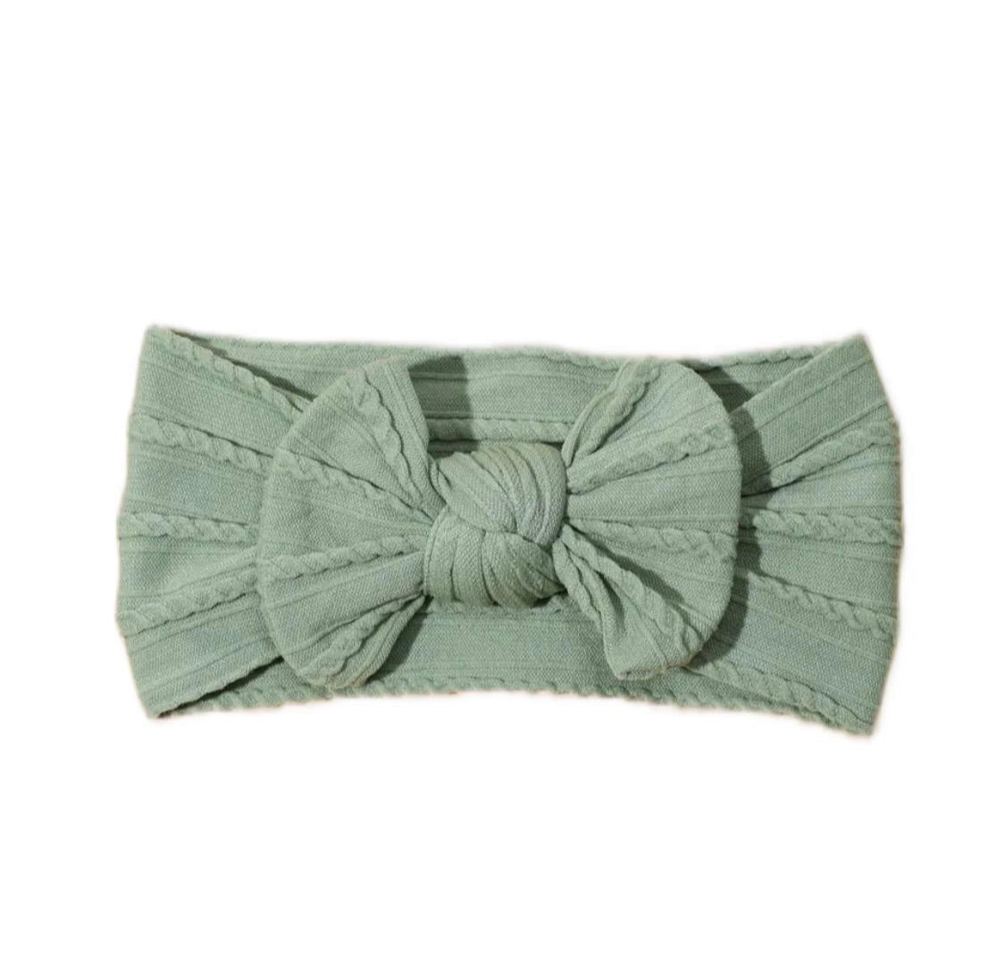 GREEN FERN CABLE KNIT BOW